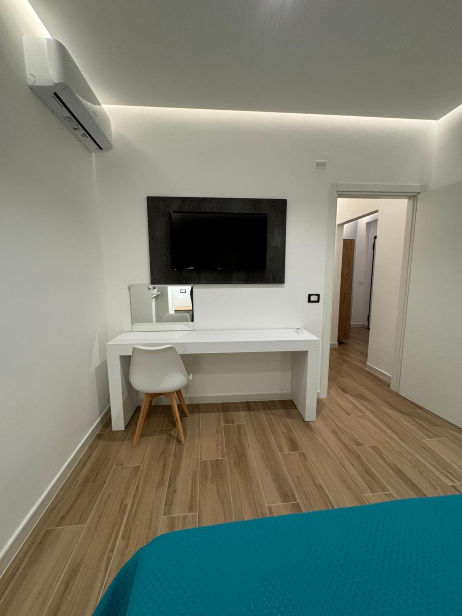 Praia Guest House 1 Praia a Mare Ngoại thất bức ảnh